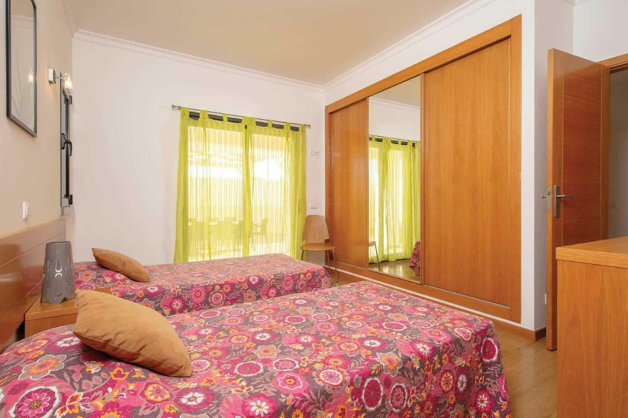 Villa Ruana - 5 Bedrooms On Suite- Free Out Door Hot Jacuzzi - By Bedzy Albufeira Buitenkant foto